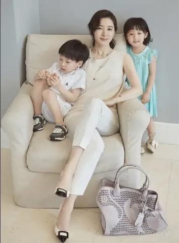 一本无码人妻在中文字幕免费:13-30-33-40-46-49L:45,探索无码人妻的魅力,一场关于爱与生活的中文视听盛宴