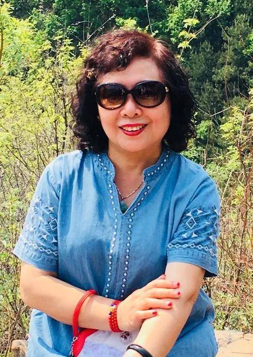 国产精品成熟老妇女:04-08-20-21-30-49U:44,国产精品成熟老妇女的魅力世界,一场跨越时空的欣赏之旅