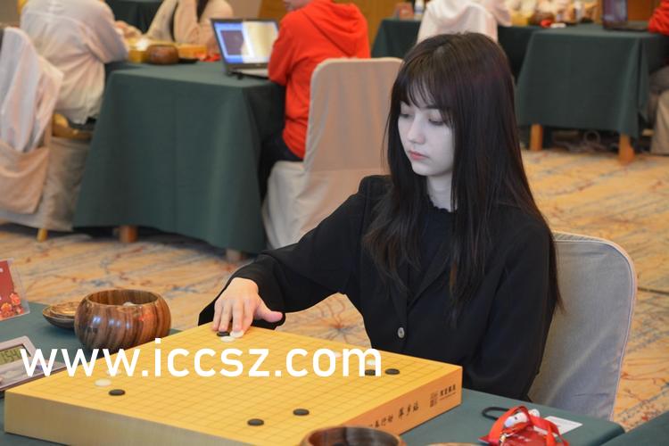 制服丝袜自拍另类第1页:01-04-05-11-26-31D:09,探索另类自拍艺术,制服与丝袜的魅力瞬间