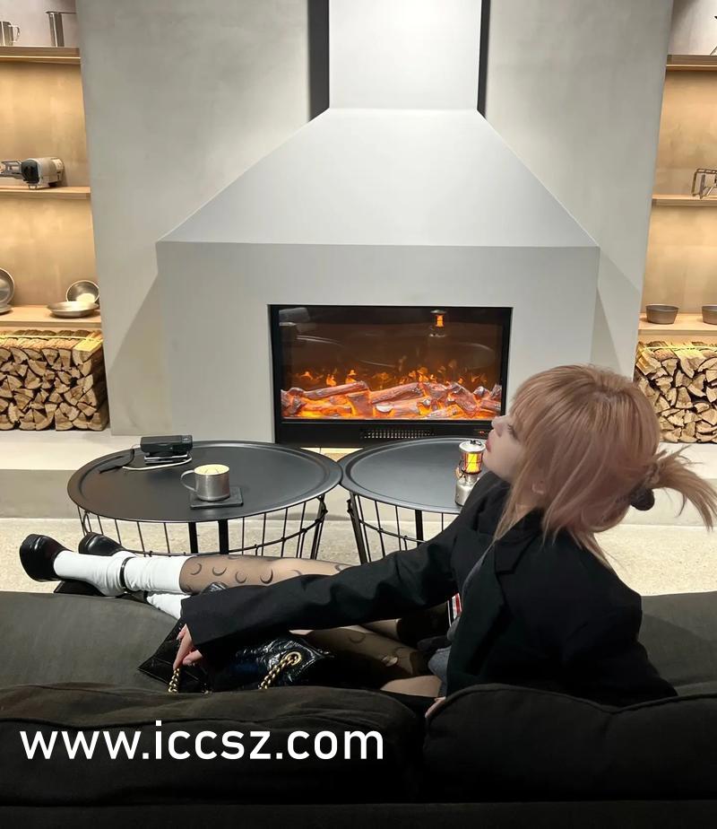 大战丰满人妻性色AV偷偷:06-10-18-28-44-46U:23,大战丰满人妻性色AV背后的数字符号与道德伦理的探讨