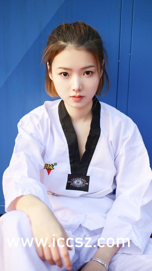 成人免费无码大片A毛片:02-11-18-23-46-47E:09,探索成人娱乐的新领域,免费无码大片与A毛片的交织世界