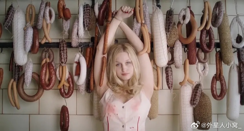 欧美巨鞭大战丰满少妇:01-07-20-27-36-47Z:35,欧美巨鞭大战丰满少妇,一场超越时间与空间的激情碰撞(2023年7月最新报道)