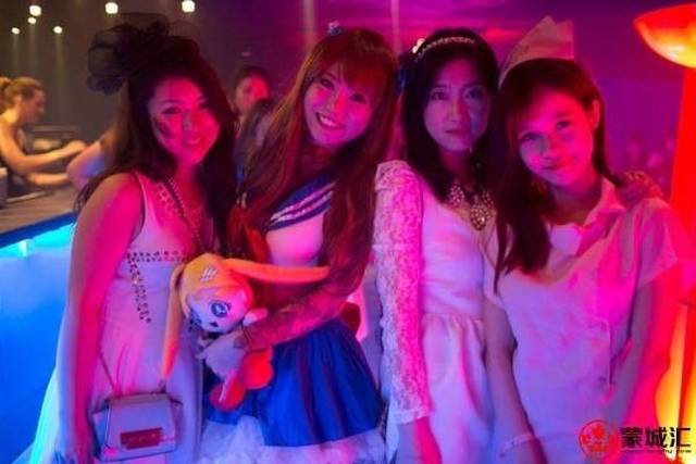 午夜福利精品亚洲不卡:01-09-28-35-37-49N:31,午夜福利精品亚洲,探索优质内容的无限可能