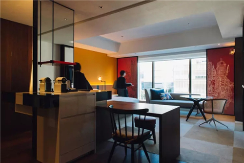 亚洲精品欧美综合二区:21-22-25-43-44-47D:35,亚洲精品欧美综合二区,探索多元文化交融的魅力时光