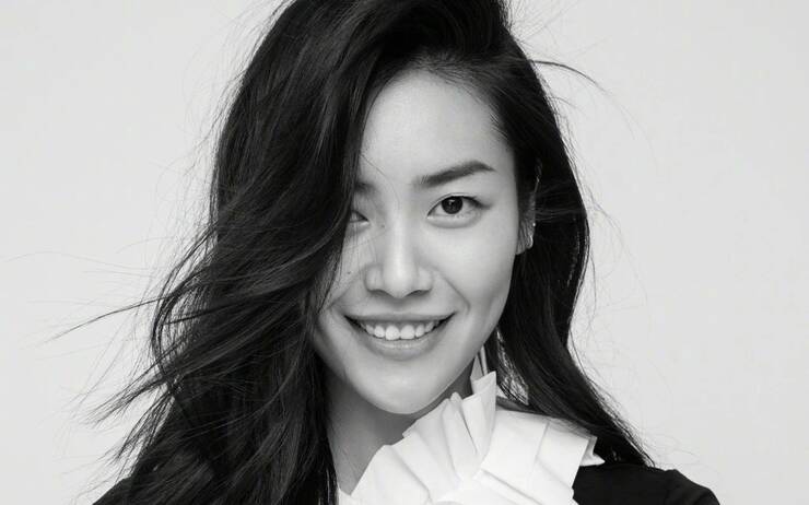 亚洲精品亚洲人成在线:21-22-28-42-45-49Y:08,亚洲精品的独特魅力,亚洲人的在线文化与成长轨迹