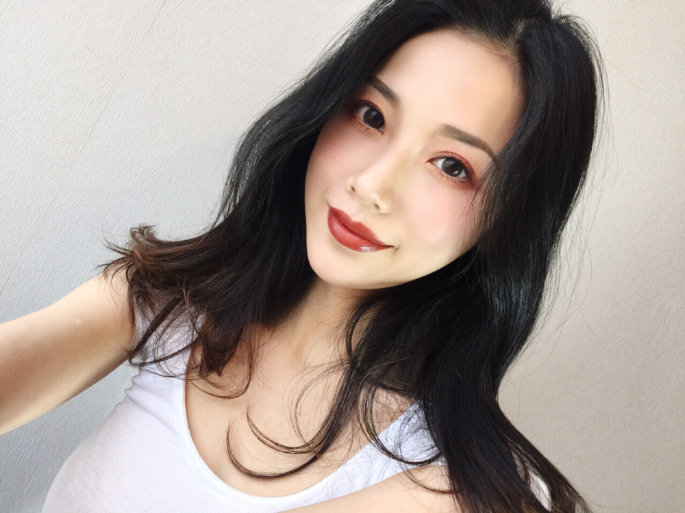 国产成人亚洲综合色就色:17-20-24-30-32-49G:46,国产成人亚洲综合色,探索与赏析