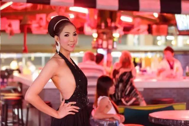 国产人妖乱国产精品人妖:13-15-20-35-36-38E:45,国产人妖乱,探索中国精品人妖文化的独特魅力