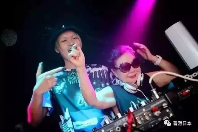 午夜亚洲福利在线老司机:09-26-28-29-31-47A:32,午夜亚洲福利在线,老司机带你探索神秘的数字世界(老司机导航,09-26-28-29-31-47A与32的探索之旅)