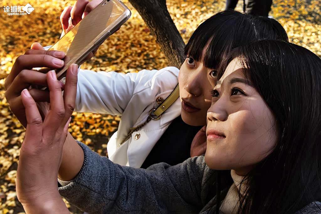 自拍偷自拍亚洲精品情侣:09-12-19-20-38-43Y:07,关于自拍偷自拍亚洲精品情侣的探索,深度解析一种文化现象