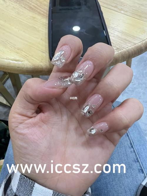 美女午夜福利4K视频在线观看:07-11-39-40-42-47H:09,美女午夜福利,探索高清视频的新纪元——从4K在线观看体验谈起