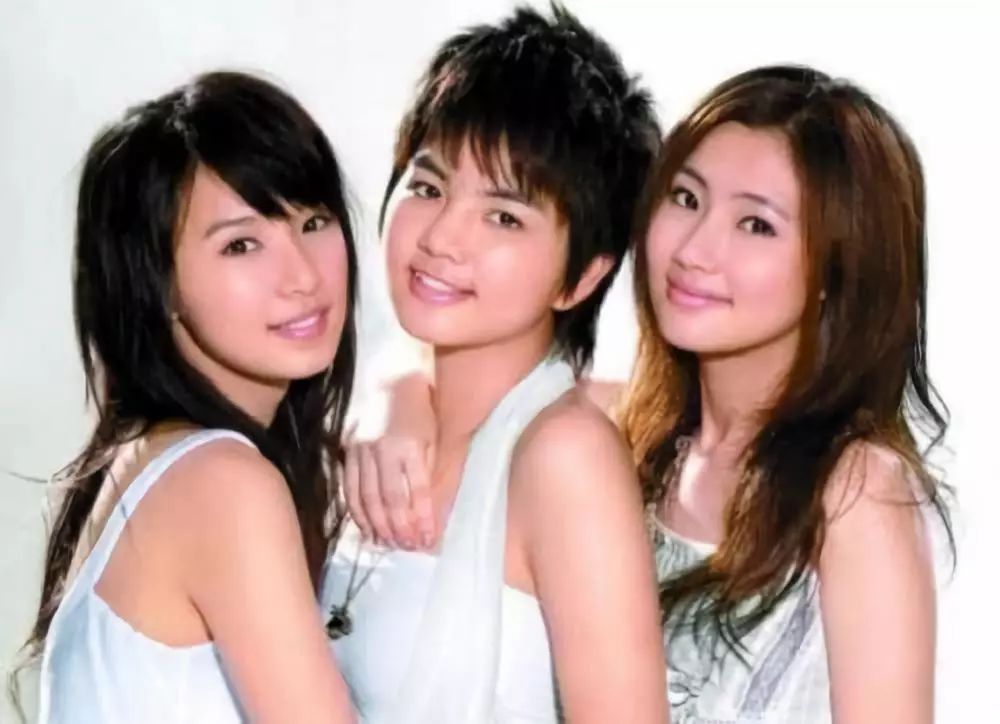 亚洲人成网线在线播放VA蜜芽:02-07-08-29-37-40A:44,亚洲人的数字娱乐新纪元,VA蜜芽在线播放的新视界