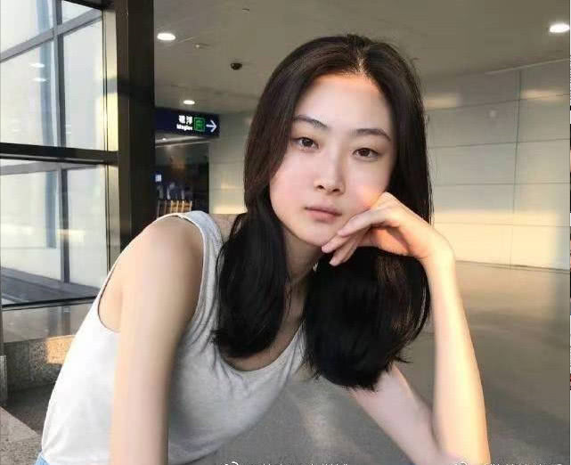 国产精品视频一区国模私拍:08-21-27-37-46-49L:43,关于国产精品视频一区国模私拍的深度探讨