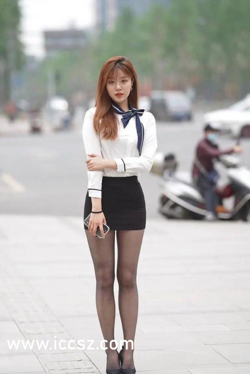 视频一区视频二区制服丝袜:01-12-20-25-34-43Z:48,探索视频世界的神秘面纱,一区与二区的制服丝袜魅力