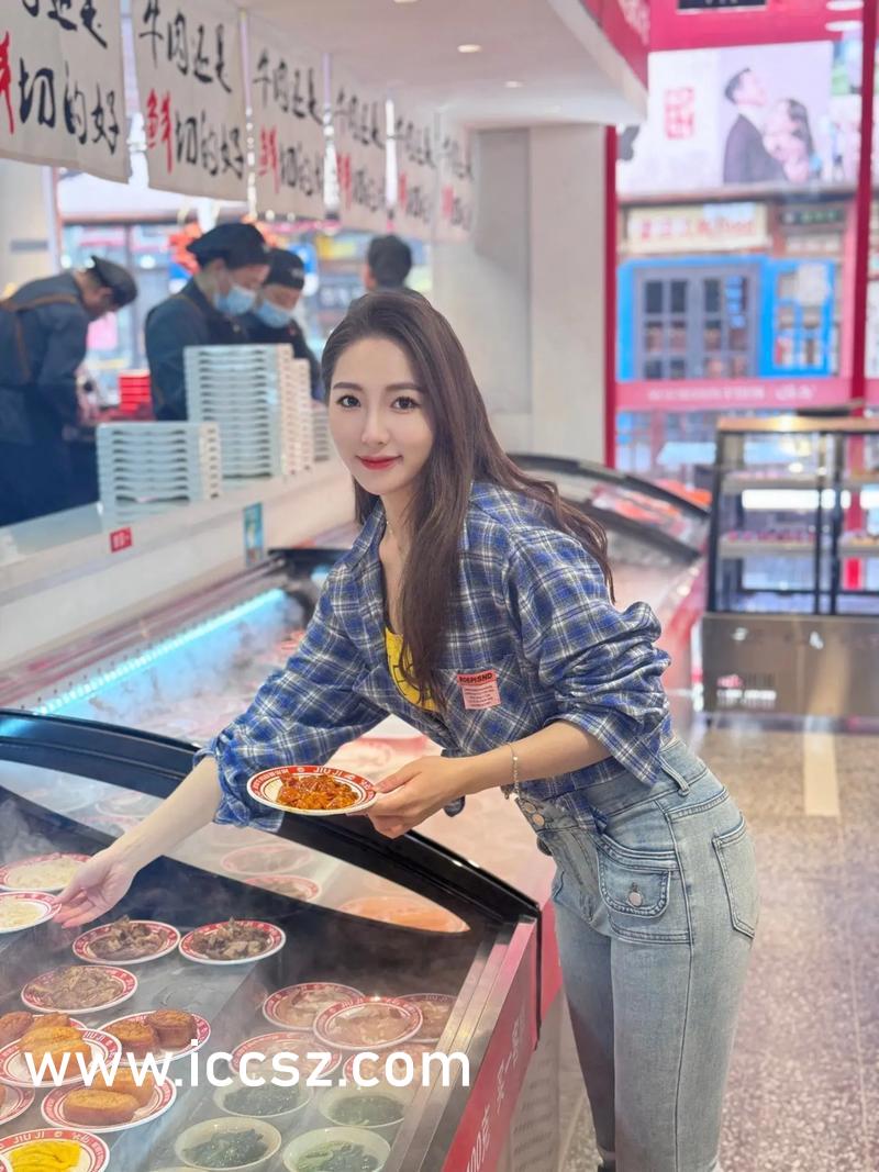 亚洲制服丝袜自拍中文字幕:08-11-29-38-42-46V:26,探索亚洲制服丝袜文化,自拍中的字幕魅力与数字背后的故事