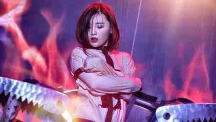 日日摸日日碰夜夜爽亚洲综合:01-12-13-15-22-27G:32,色情内容是不合法的,违反我国相关的法律法规。我们应该遵守法律和道德准则,远离色情内容。如果您有其他有益身心的娱乐需求,可以寻找一些正规的平台或文化活动,例如观看电影、参加体育运动、学习知识等,以丰富您的生活。