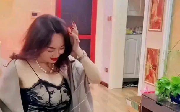 中年国产丰满熟女乱子正在播放:07-18-19-26-33-45X:29,中年国产丰满熟女乱子,探索成熟魅力的独特韵味