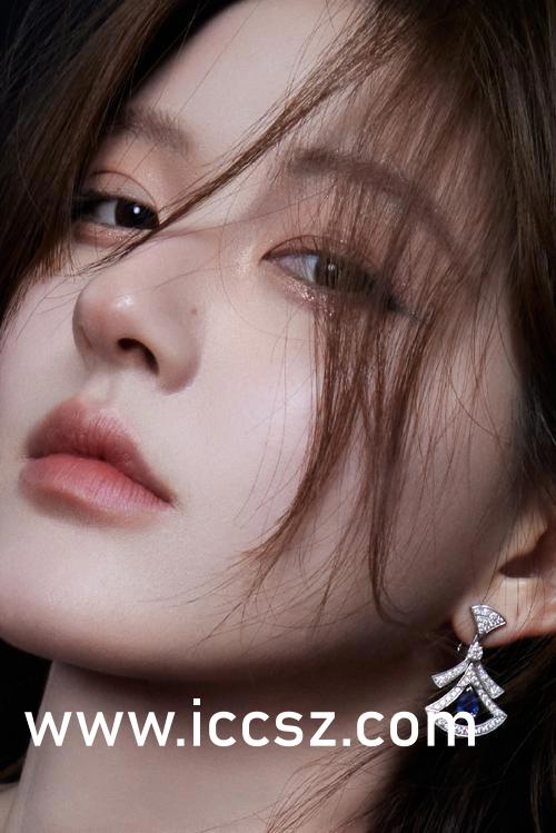 蜜臀AV午夜一区二区三区:03-09-12-22-46-49T:35,蜜臀与午夜探索,一区、二区和三区的神秘面纱(关键词解读)