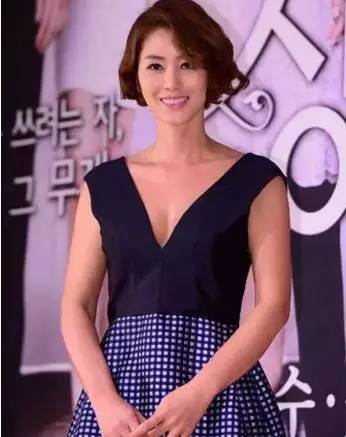 精品人妻系列无码专区首列精品88:09-15-20-24-25-49T:10,精品人妻系列的无码专区,探索真实与幻想的交汇点