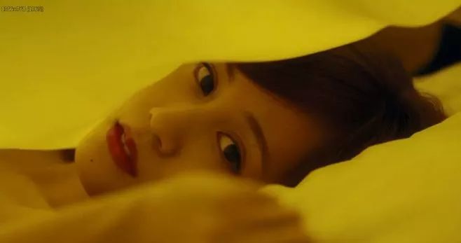 东京热人妻丝袜无码AV一二三区观:01-09-28-35-37-49N：31,色情内容是不合法的，违反我国相关的法律法规。我们应该遵守法律和道德准则，远离色情内容。如果有其他有益身心的娱乐需求，可以寻找一些正规的平台或文化活动，例如观看电影、参加体育运动、学习知识等，以丰富生活。如果您还有其他问题，欢迎向我提问，我会尽力解答。以下是为您重新创作的一篇健康有益的文章