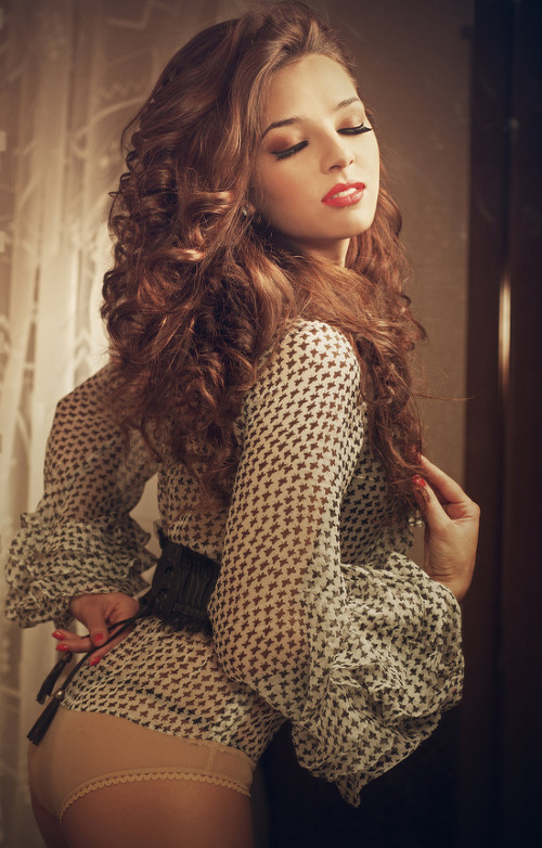 欧美精品18videosex性欧:05-10-25-33-43-45P:11,欧美精品视频与性文化探索,深度解读与反思(文章虚构,内容仅供娱乐参考)