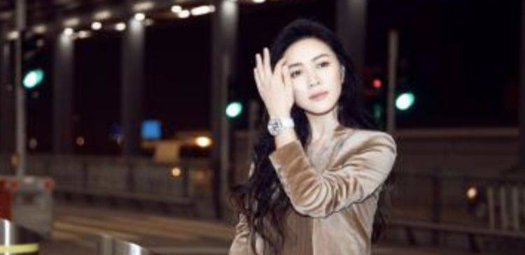 japanesexxxx极品少妇:03-18-19-31-44-49R:35,日本文化中的极品少妇,探索一个充满魅力的社会角色