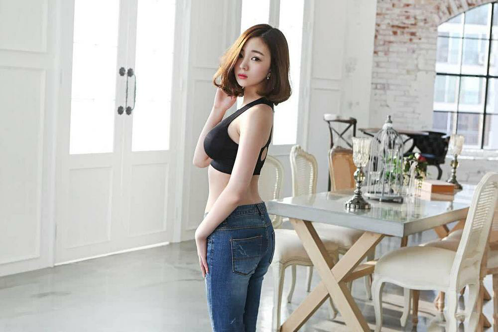 麻豆国产AV剧情偷闻女邻居内裤:06-11-23-27-33-43P:18,麻豆国产AV剧情中的偷闻女邻居内裤事件