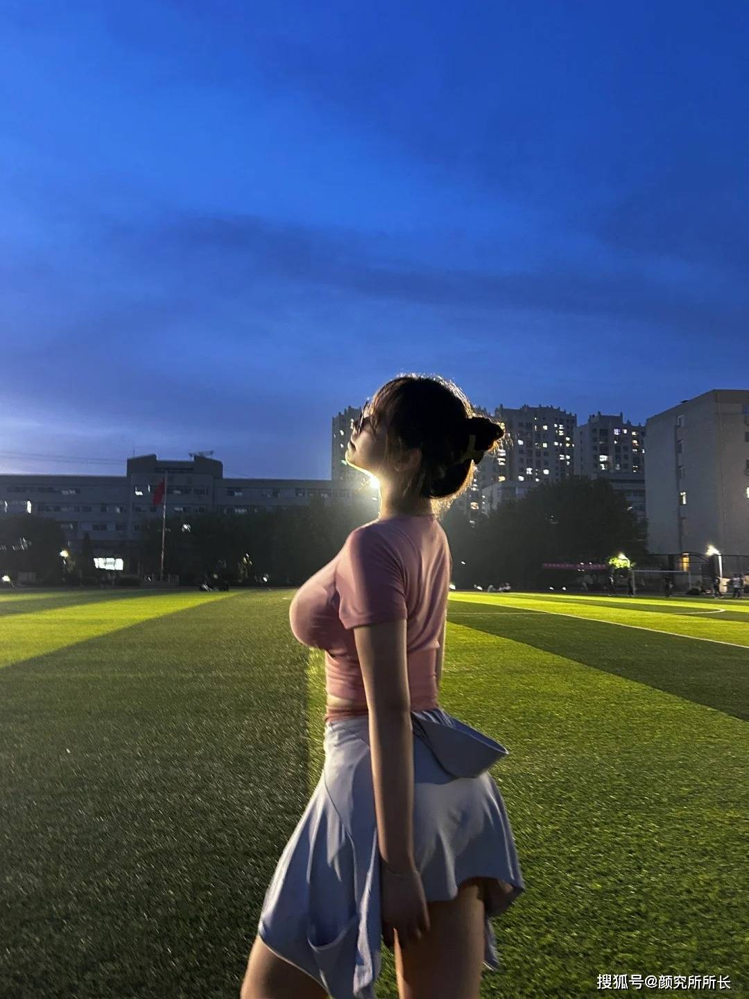 97se亚洲国产综合自在线尤物:05-18-33-38-46-49D:06,探索97se亚洲国产综合在线之美——尤物系列深度解析