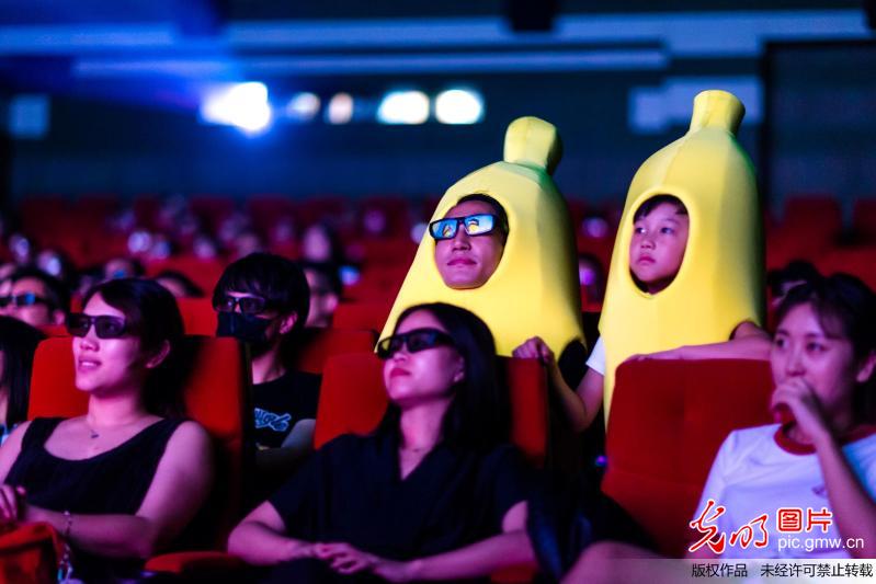 亚洲av美国av产亚洲av图片:03-07-30-32-36-38A:27,关于亚洲和美国成人影片的差异与探索,聚焦亚洲AV产业