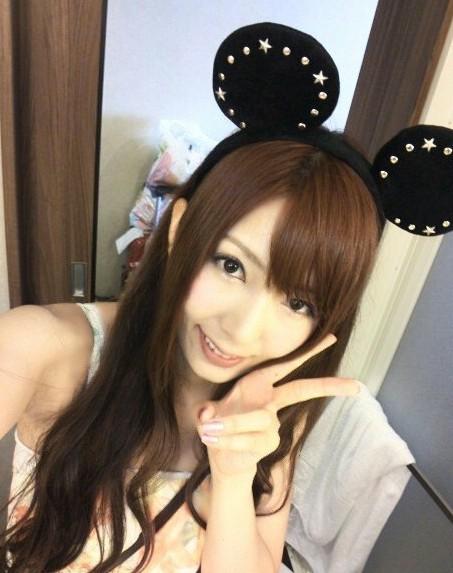 AV无码专区亚洲AV波多野结衣:07-14-26-35-46-48G:35,AV无码专区,探索亚洲AV波多野结衣的独特魅力与成长历程(关键词解读)