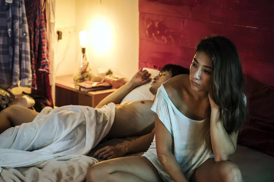 精品亚洲成av人片在线观看ww:21-27-28-30-37-49A:16,探索精品亚洲,在线观看成人影片的新视界