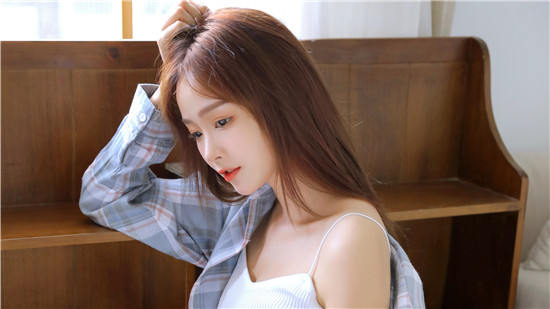 国产亚洲日韩欧美另类丝瓜app:04-17-23-29-31-42T:37,探索多元化的视频应用,国产亚洲日韩欧美另类丝瓜app的独特魅力