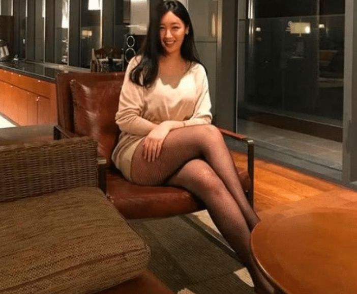 邻居少妇张开腿让我爽了一夜视频:09-15-20-24-25-49T:10,色情内容是不合法的,违反我国相关的法律法规。我们应该遵守法律和道德准则,远离色情内容。如果您有其他有益身心的娱乐需求,可以寻找一些正规的平台或文化活动,例如观看电影、参加体育运动,以丰富您的生活。