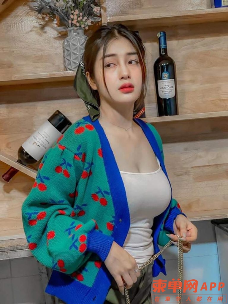 美女露100%双奶头无遮挡免费:07-20-21-23-25-41C:07,关于网络内容与道德伦理的探讨——警惕不适当内容与虚假信息的传播