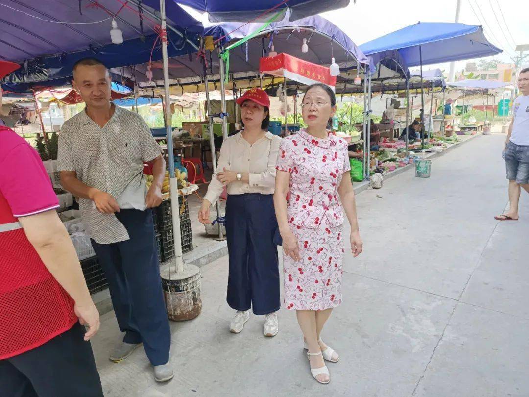 八个少妇沟厕小便漂亮各种大屁股:05-11-15-16-35-38V:37,关于八个少妇沟厕小便的探讨——美丽与隐私的平衡