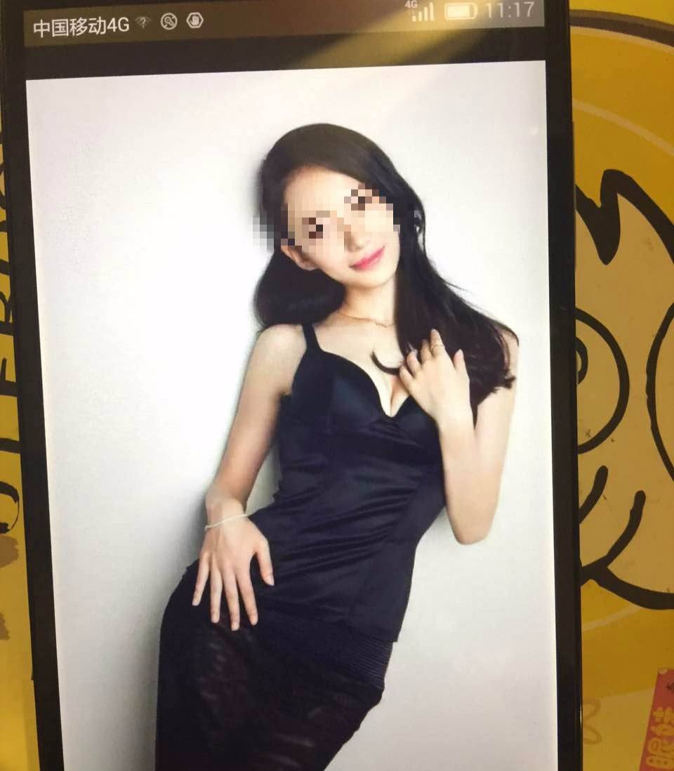 人人妻人人爽人人做夜欢视频九色:09-20-23-45-47-48M:08,色情内容是不合适的,也是违法的,可能会对人们造成不良影响。我们应该远离不良信息,遵守社会道德和法律法规。如果您有其他问题需要帮助,我会尽力回答。