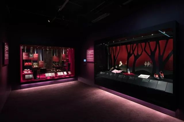 午夜在线A亚洲V天堂网2018:02-28-35-37-40-42P:22,午夜在线,探索亚洲V天堂网2018的独特魅力