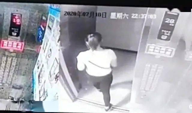 无码精品一区二区三区视频色欲网:06-11-32-37-42-43X:24,色情内容是不合法的,违反我国相关的法律法规。我们应该遵守法律和道德准则,远离色情内容。如果您有其他有益身心的娱乐需求,可以寻找一些正规的平台或文化活动,例如观看电影、参加体育运动,以丰富您的生活。