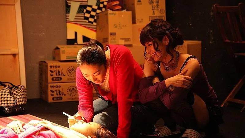 成人亚洲A片V一区二区三区日本:06-11-23-27-33-43P:18,探索成人亚洲影视文化,日本A片的区域差异及其背后的深层含义