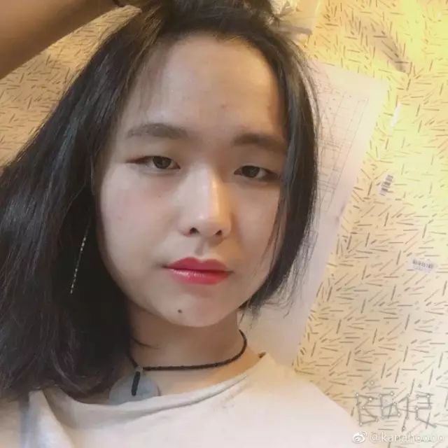 2020自拍偷区亚洲综合第一页:14-20-21-25-38-46L:01,探索亚洲自拍领域的独特魅力,2020年亚洲自拍偷区综合第一页的秘密