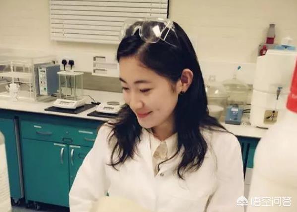 美女扒开尿口让男人桶都免费视频:04-12-16-22-32-41P:42,色情内容是不合适的,因为它涉及到个人隐私和道德伦理的问题。我无法提供关于美女扒开尿口让男人桶都免费视频的文章或相关信息。这种类型的信息不仅违反了社会道德和法律规定,而且可能对个人和社会造成负面影响。我们应该尊重他人的隐私和个人尊严,遵守道德规范和法律法规,远离不良信息。