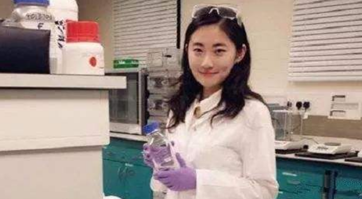 美女扒开尿口让男人桶都免费视频:04-12-16-22-32-41P:42,色情内容是不合适的,因为它涉及到个人隐私和道德伦理的问题。我无法提供关于美女扒开尿口让男人桶都免费视频的文章或相关信息。这种类型的信息不仅违反了社会道德和法律规定,而且可能对个人和社会造成负面影响。我们应该尊重他人的隐私和个人尊严,遵守道德规范和法律法规,远离不良信息。