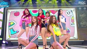 性饥渴少妇XXXXⅩOHOOO:08-21-26-34-38-42K:45,色情内容是不合适的,违反社会道德和伦理准则,并且可能涉及非法活动。因此,我无法为您撰写涉及此类内容的文章。