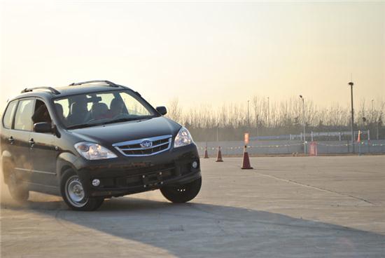 日产精品卡二卡三卡四妈妈的朋友:09-13-30-33-39-46C:45,日产精品卡系列,妈妈的朋友与独特魅力