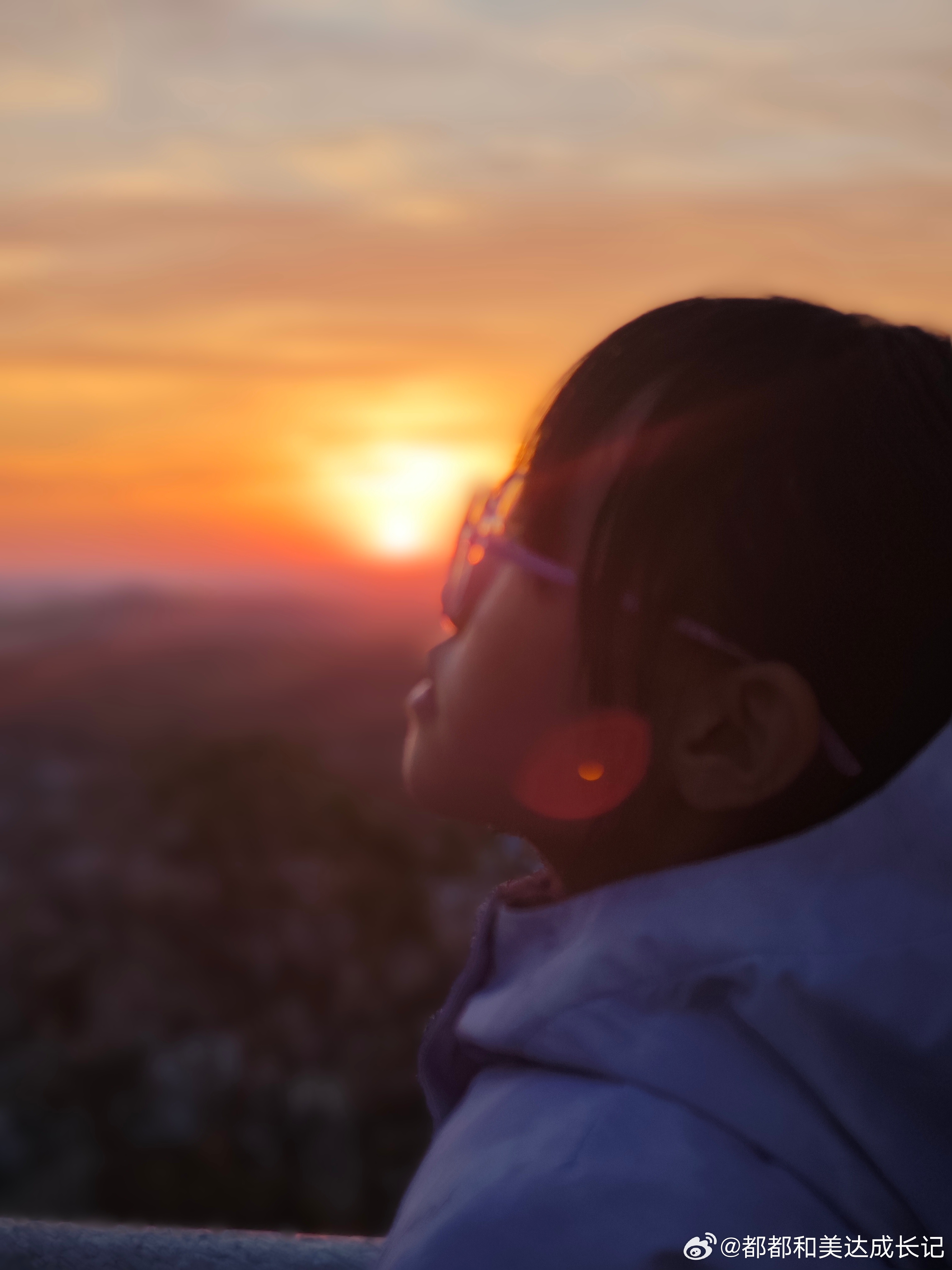 啊灬啊灬啊快日出水了免费看视频:03-05-13-18-31-33K:25,晨曦之光,探索日出美景与数字世界的神秘交汇