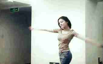 美女扒开屁股让男人J桶进去视频:03-05-10-25-29-48G:27,色情内容是不合法的,违反我国相关的法律法规。我们应该遵守法律和道德准则,远离色情内容。如果您有其他有益身心的娱乐需求,可以寻找一些正规的平台或文化活动,例如观看电影、参加体育运动,以丰富您的生活。